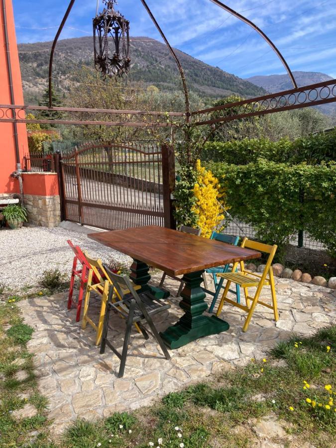 Villa Redhouse Pesina Costermano sul Garda Exterior foto