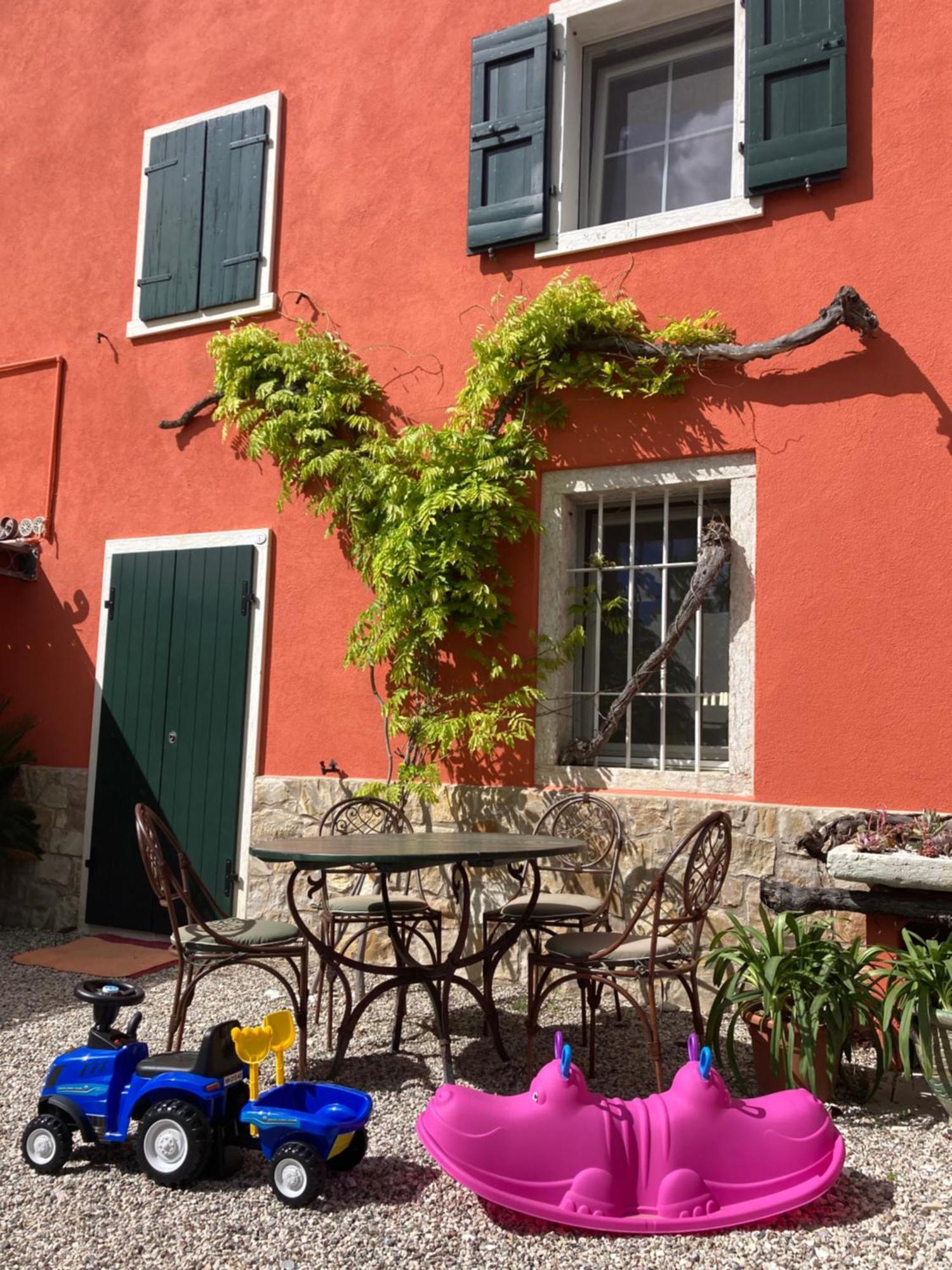 Villa Redhouse Pesina Costermano sul Garda Exterior foto